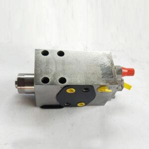 127102073-MOUNTING-ASSEMBLY-OF-THE-BALANCING-VALVE-OF-THE-HYDRAULIC-LIFTING-CYLINDER