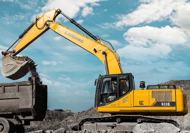 933E EXCAVATOR
